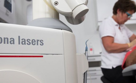 Laserbehandling hos Nordsjællands TandlægeCenter